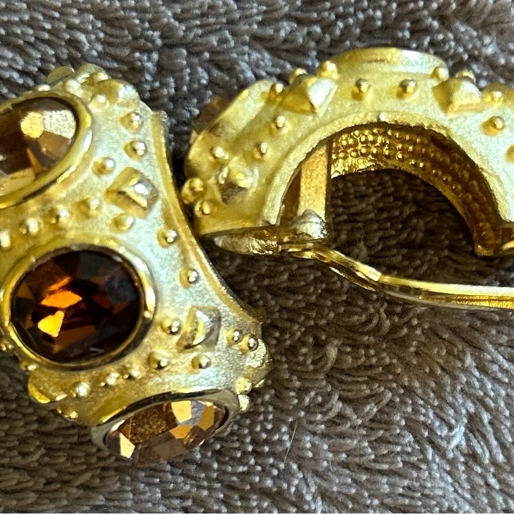 Glam, Fancy Gold and Amber Earrings - Picture 2 of 3